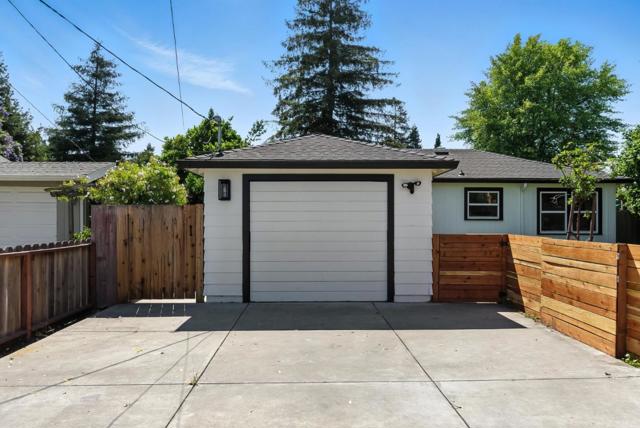 756 7th Avenue, Redwood City CA: https://media.crmls.org/mediaz/bd397871-c520-44c4-912c-c6e9fdf42ed8.jpg