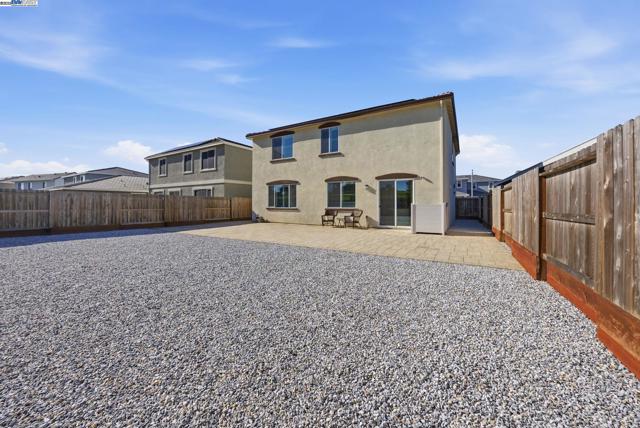 4158 Markovich Ct, Richmond CA: https://media.crmls.org/mediaz/bd3bcf10-6673-4e19-9cd6-6ca32d2db5f7.jpg