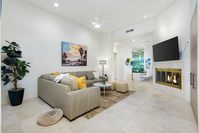 Image 17 of 51 For 75330 14th Green Drive
