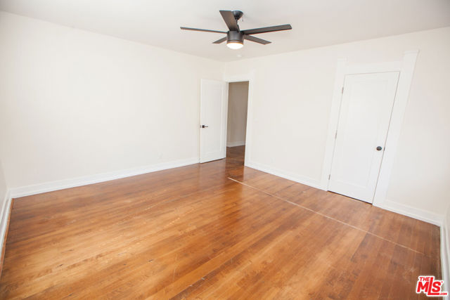 1257 W Adams Boulevard, Los Angeles CA: https://media.crmls.org/mediaz/bd3e36c2-bcca-48d1-883d-4b70fda67f25.jpg