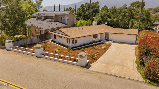 1853 Country Place, Ojai CA: https://media.crmls.org/mediaz/bd3e7794-c48b-43e3-ae46-6b1e7f18dcc9.jpg