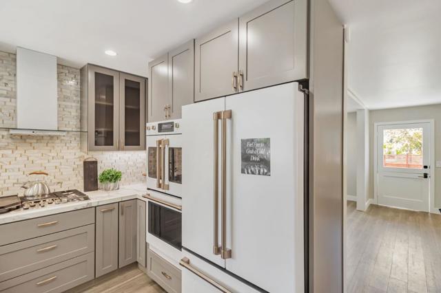 2698 Goodwin Avenue, Redwood City CA: https://media.crmls.org/mediaz/bd3ed3e4-b102-4086-90c4-4a9cd502c0f5.jpg