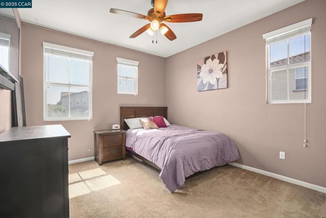 2536 Tomales Bay Dr, Bay Point CA: https://media.crmls.org/mediaz/bd40104b-a193-49d6-af5a-c2b2ea57f509.jpg