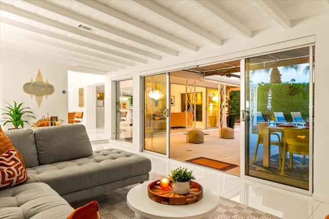 2331 N Cardillo Avenue, Palm Springs, CA 92262