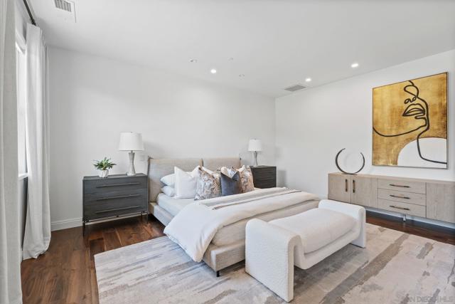 11577 Sweet Willow Way, San Diego CA: https://media.crmls.org/mediaz/bd43be31-86b4-4d61-9ced-a4494d638e93.jpg