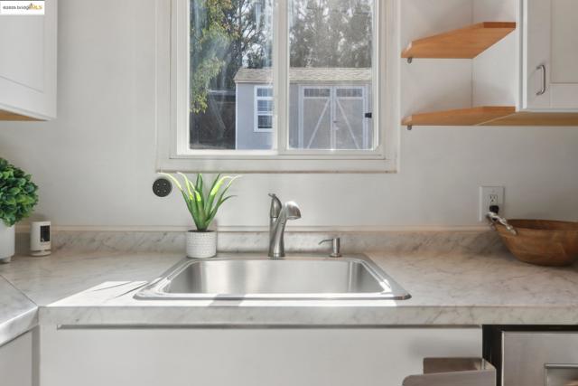 22882 Upland Way, Hayward CA: https://media.crmls.org/mediaz/bd4400ea-8652-4f3e-8c4d-0fc1da8ad449.jpg