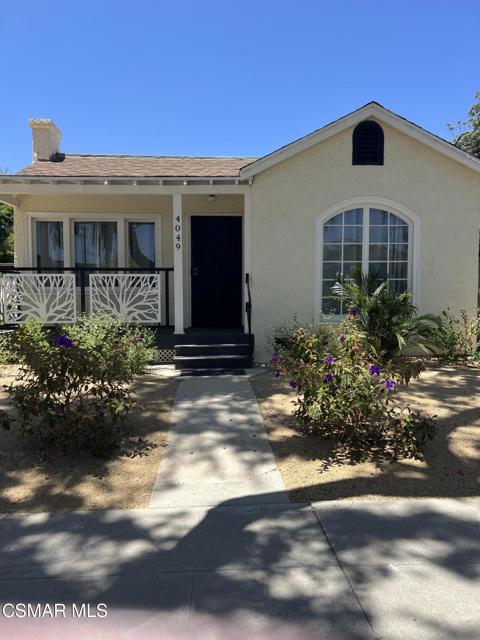 4049 Colonial Avenue, Los Angeles CA: https://media.crmls.org/mediaz/bd45e55b-039a-4d6f-b4db-2b3d5c089462.jpg