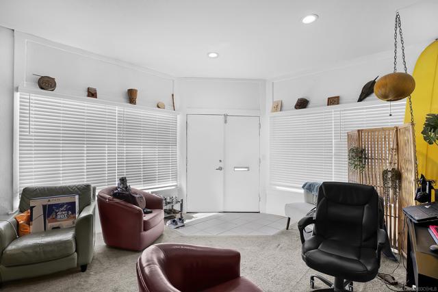 2311 State St, San Diego CA: https://media.crmls.org/mediaz/bd4645c4-b637-4863-9749-b1751f6240ab.jpg