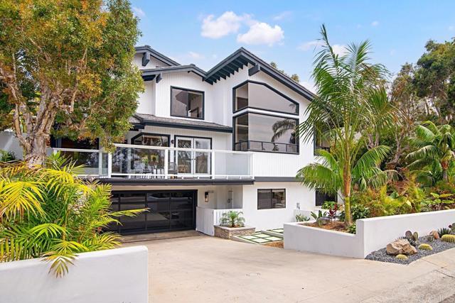 2127 Heather Ln, Del Mar CA: https://media.crmls.org/mediaz/bd465d9e-2115-41dc-994f-14d8d3062a21.jpg