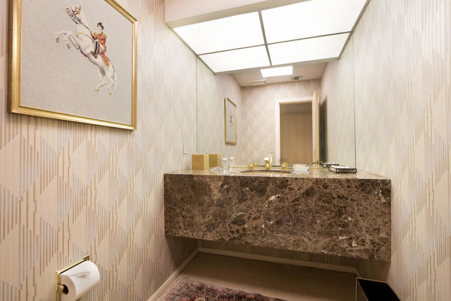 Image 36 of 63 For 70796 Fairway Drive