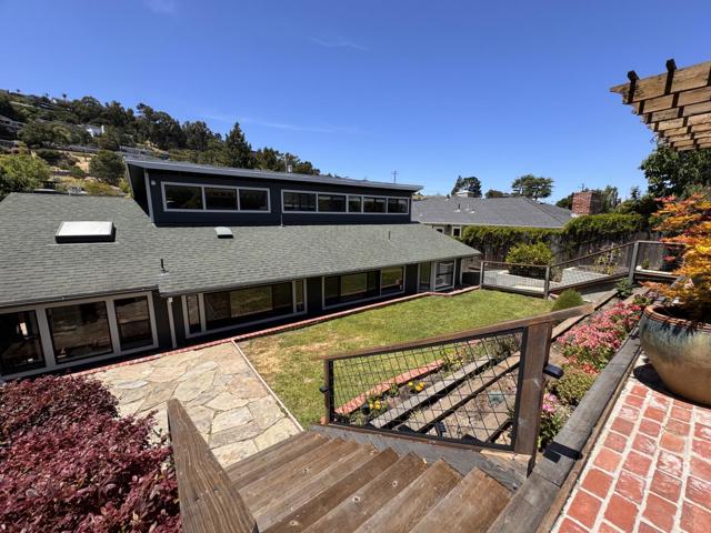 1641 Molitor Road, Belmont CA: https://media.crmls.org/mediaz/bd48a256-0c4d-4b1a-a795-e7471c9d4754.jpg