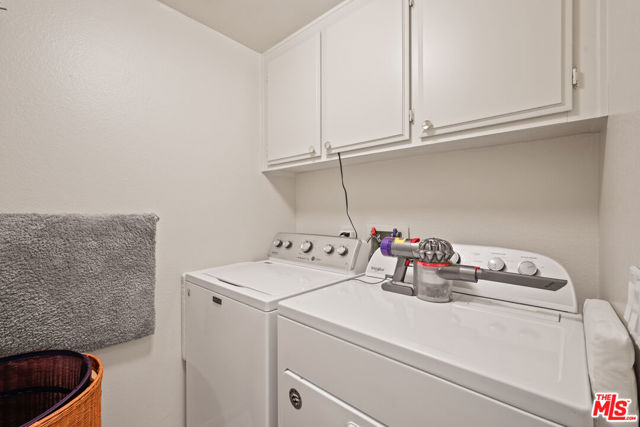 12119 Falcon Crest Way, Porter Ranch CA: https://media.crmls.org/mediaz/bd48fc8f-2646-4063-8c55-55e6a3857330.jpg