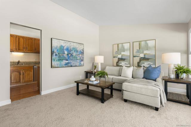 5768 CAMBER DR, San Diego CA: https://media.crmls.org/mediaz/bd4984e8-dace-47b8-a702-0cf3977176df.jpg
