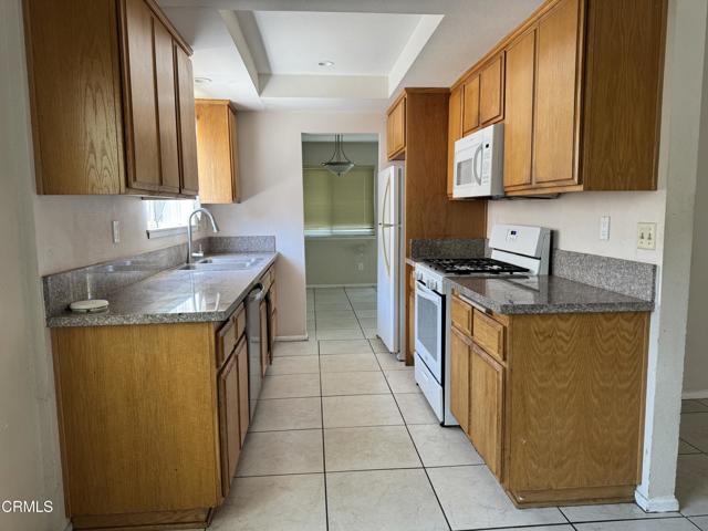 8223 Tiara Street, Ventura CA: https://media.crmls.org/mediaz/bd49ee67-5d79-47d6-aa42-e54054652a70.jpg
