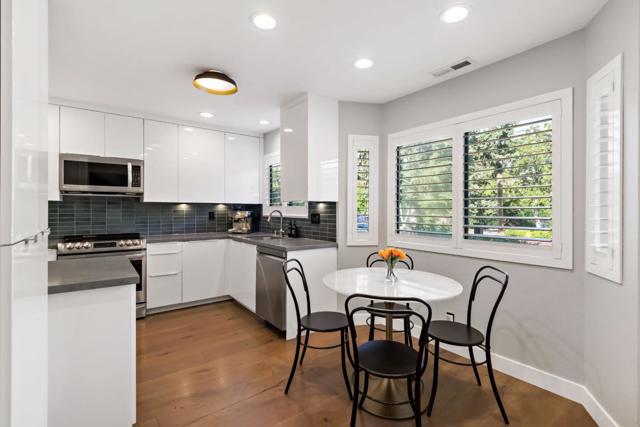 435 Alberto Way, Los Gatos CA: https://media.crmls.org/mediaz/bd4aefec-bfe8-4411-83e6-e4f7a2d21061.jpg