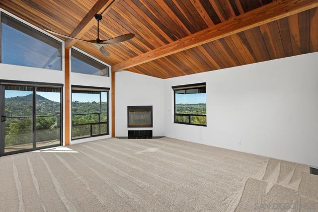 30830 Ranch Creek Rd, Valley Center CA: https://media.crmls.org/mediaz/bd4b1bc5-9d22-4284-a11f-55d5eb90e598.jpg