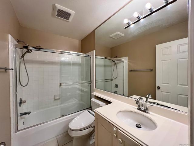 3783 Ruette de Ville, San Diego, California 92130, 3 Bedrooms Bedrooms, ,2 BathroomsBathrooms,Townhouse,For Sale,Ruette de Ville,240014269SD