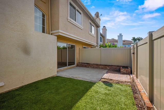 4625 Los Alamos Way, Oceanside CA: https://media.crmls.org/mediaz/bd4c78f7-58e8-4d1f-89f4-e4c314739c92.jpg