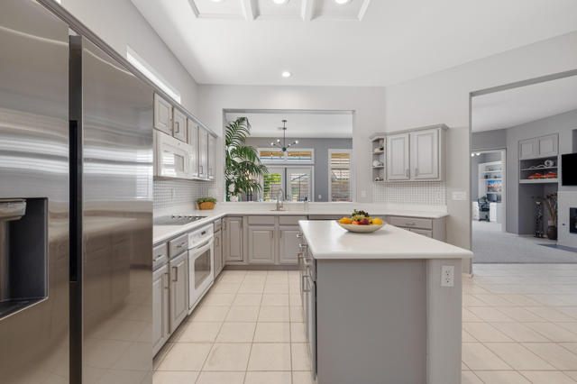 37396 Pineknoll Avenue, Palm Desert CA: https://media.crmls.org/mediaz/bd4ccc81-dd05-4f3f-8650-0c9649b891e7.jpg