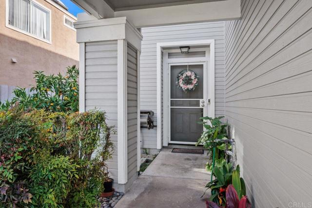 Detail Gallery Image 2 of 35 For 1854 Corte Segundo, Oceanside,  CA 92056 - 3 Beds | 2/1 Baths