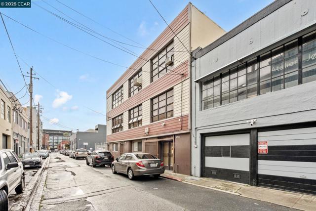 Image 1 of 50 For 344 Harriet St