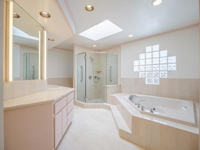 739 Quartz Street, Redwood City CA: https://media.crmls.org/mediaz/bd4e02c9-3db4-491a-8a93-1d8376f5c252.jpg