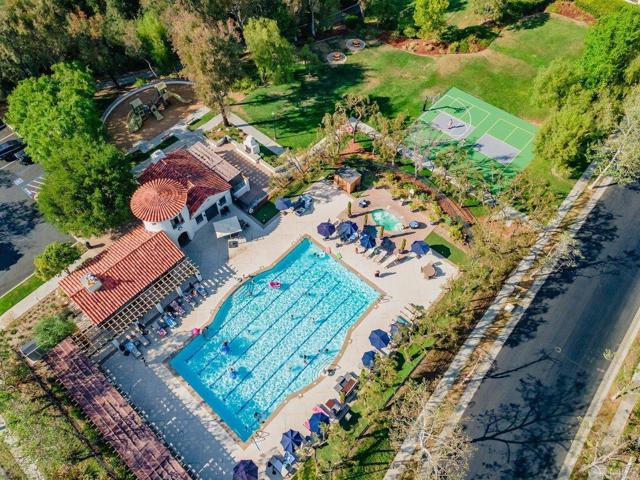 2312 Orchard View Ln., Escondido CA: https://media.crmls.org/mediaz/bd4e291c-6e7f-42a0-9919-6a67a22bd022.jpg