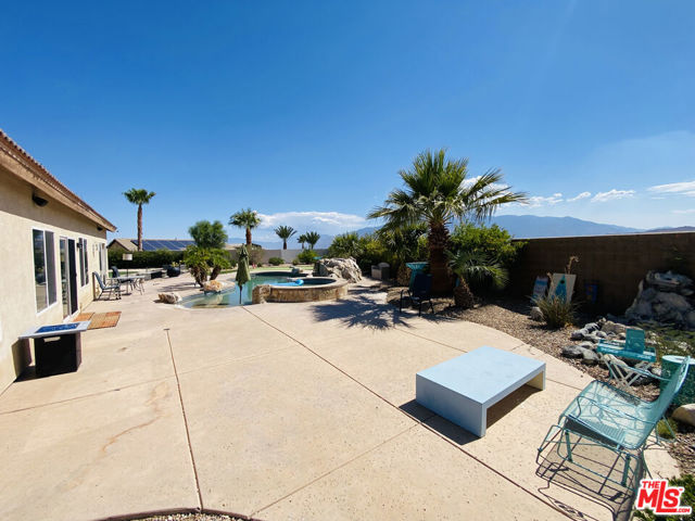 64025 Dolomite Court, Desert Hot Springs CA: https://media.crmls.org/mediaz/bd4e5f44-7d4a-43eb-a36c-3af86c745d34.jpg