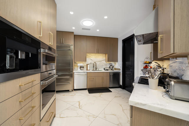 40440 Morningstar Road, Rancho Mirage CA: https://media.crmls.org/mediaz/bd4f64fc-d44b-4e4d-96b0-6adc4a13c08b.jpg