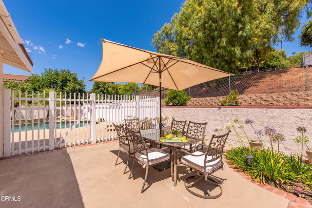 2210 Via Loma, Camarillo CA: https://media.crmls.org/mediaz/bd4fcfe3-0d81-4dc5-a474-cb9540e0ad27.jpg