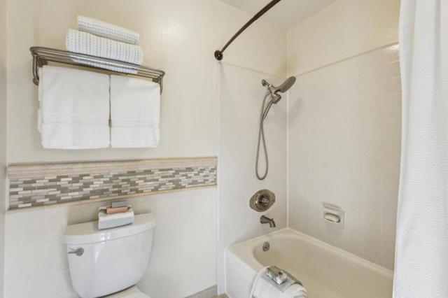 102 Calle Nivel, Los Gatos CA: https://media.crmls.org/mediaz/bd5037b0-2bcf-4605-abda-90202ac6daf9.jpg