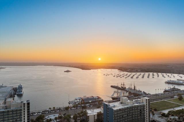 1205 Pacific Hwy, San Diego CA: https://media.crmls.org/mediaz/bd521530-eb35-4d67-8e48-2d1144163c8c.jpg