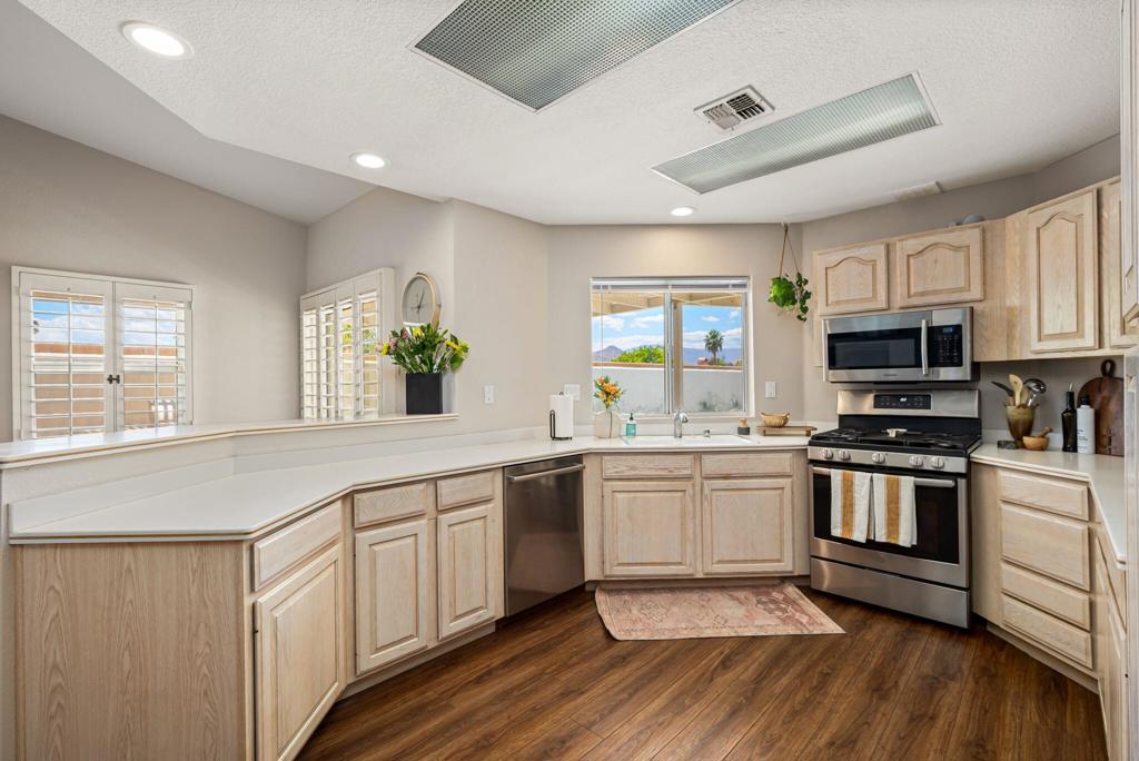 MLS #219136901DA image #14