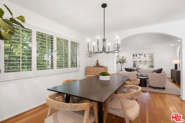 3018 Nicada Drive, Los Angeles CA: https://media.crmls.org/mediaz/bd5292e4-d623-46de-8e78-be43c9711b87.jpg