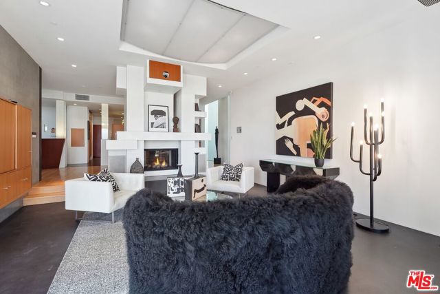 Drew Fenton | 2238 Stradella Road Los Angeles CA | MLS: 7146922