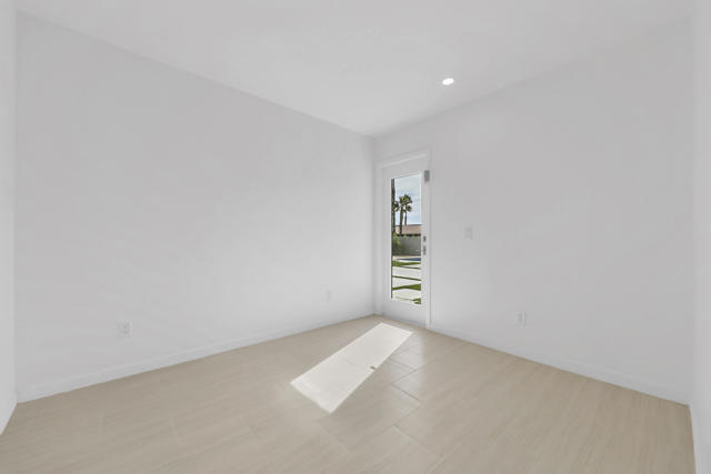 2800 E San Juan Road, Palm Springs CA: https://media.crmls.org/mediaz/bd533e1c-6782-4731-bee0-85f8590c00a7.jpg