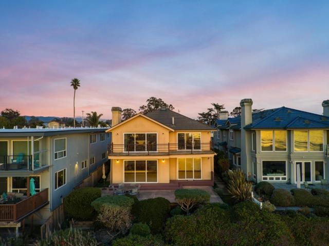 1148 E Cliff Drive, Santa Cruz CA: https://media.crmls.org/mediaz/bd53c396-1e48-463b-afdc-f5c98c89519a.jpg