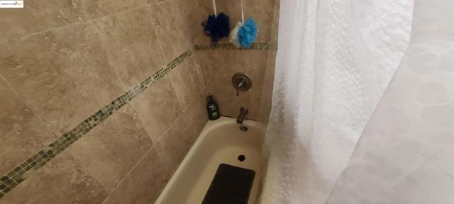 2825 Market St, Oakland CA: https://media.crmls.org/mediaz/bd5436c6-b12d-428f-9aa0-df32fa2a9923.jpg