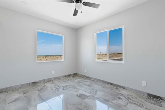 72420 Windlass Drive, Mecca CA: https://media.crmls.org/mediaz/bd5484a4-3e26-4554-92b2-bd9f2e7a3912.jpg