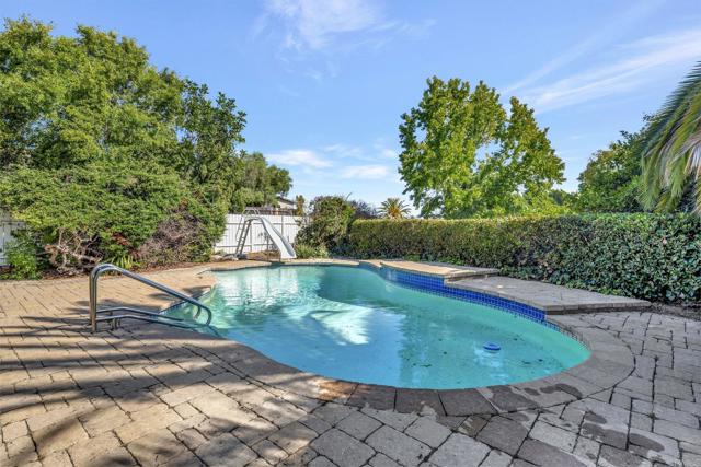 Detail Gallery Image 28 of 35 For 10743 Flambeau Pl, La Mesa,  CA 91941 - 4 Beds | 2 Baths