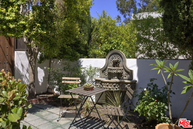 2961 Effie Street, Los Angeles CA: https://media.crmls.org/mediaz/bd55c752-241a-46af-b078-0c3b57c9562e.jpg