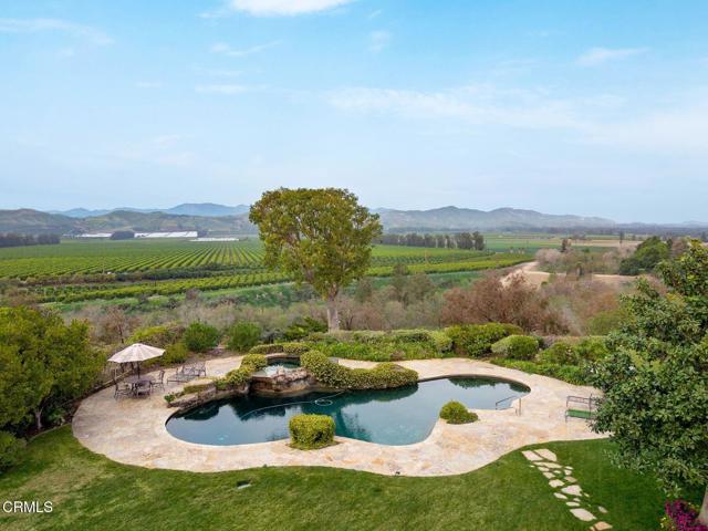 Detail Gallery Image 4 of 31 For 3243 Calle De Debesa, Camarillo,  CA 93010 - 6 Beds | 5/1 Baths