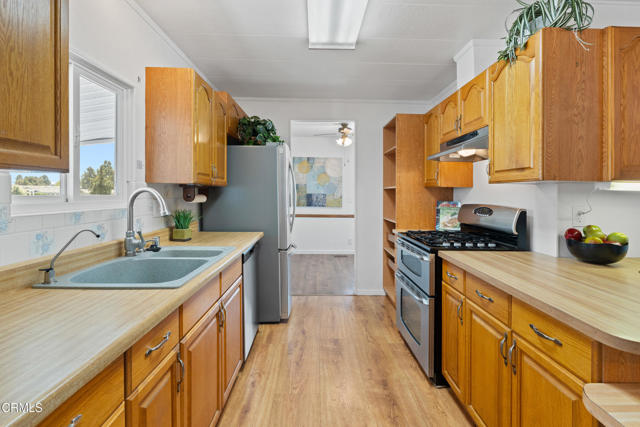 262 Gershwin Lane, Ventura CA: https://media.crmls.org/mediaz/bd56ab7c-c986-4dc5-906e-38c65095f913.jpg
