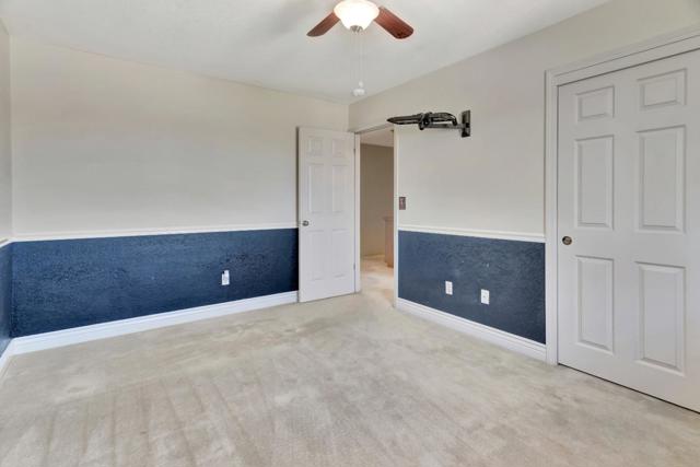 270 Rio Vista Drive, King City CA: https://media.crmls.org/mediaz/bd56aef1-e687-458a-9510-822843d16ddb.jpg