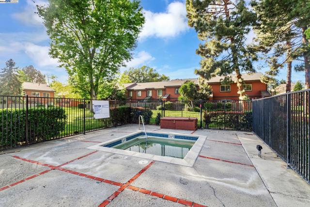 38627 Cherry Ln, Fremont CA: https://media.crmls.org/mediaz/bd56d361-2877-4eb2-b08d-ae73682e264d.jpg