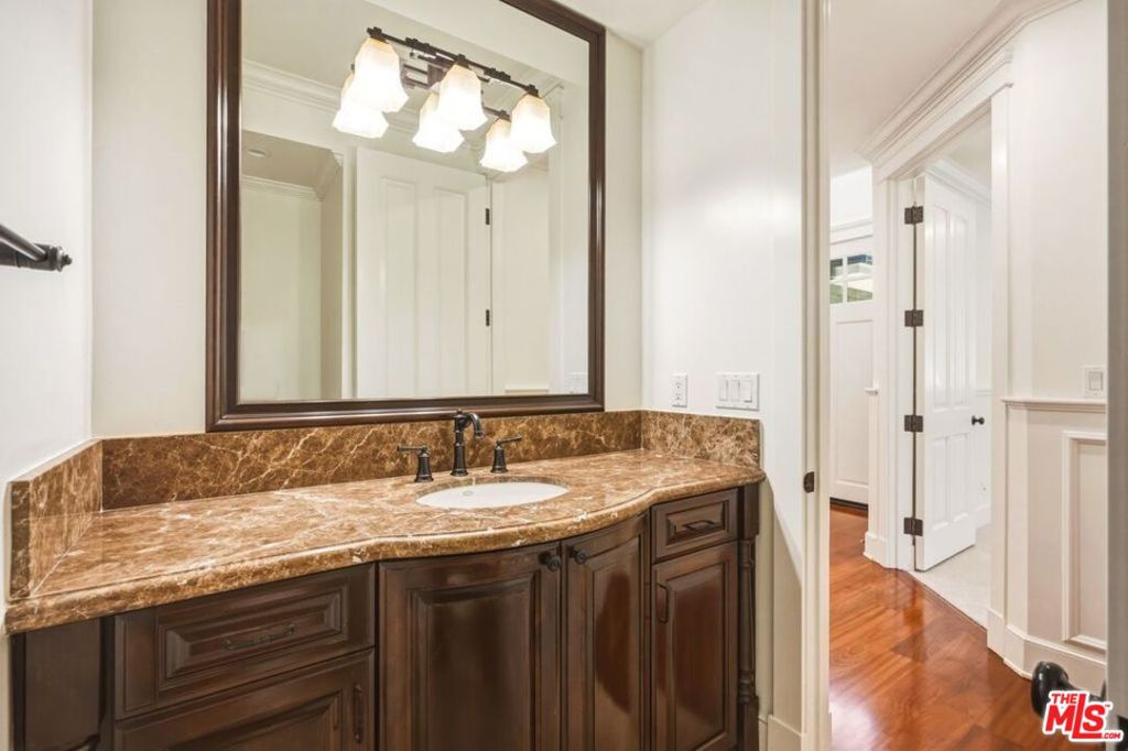 MLS #26856853 image #16