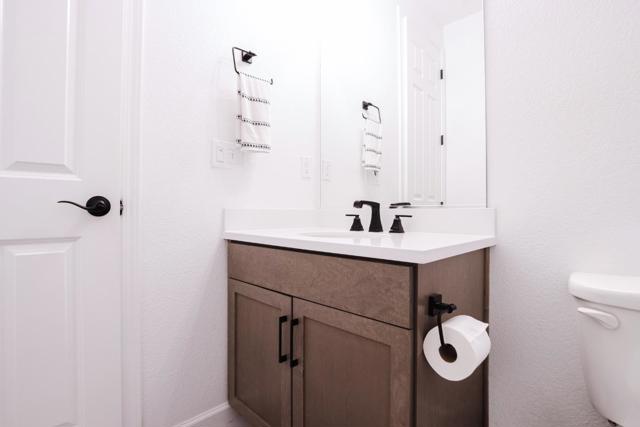 554 Pleasant Drive, Lathrop CA: https://media.crmls.org/mediaz/bd57109f-713e-473f-be8d-34bbf9986805.jpg