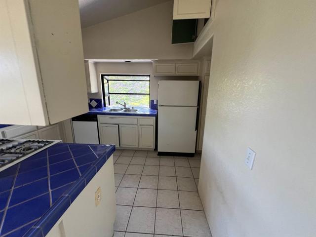 Detail Gallery Image 8 of 24 For 8438 Fanita Dr, Santee,  CA 92071 - 3 Beds | 2 Baths