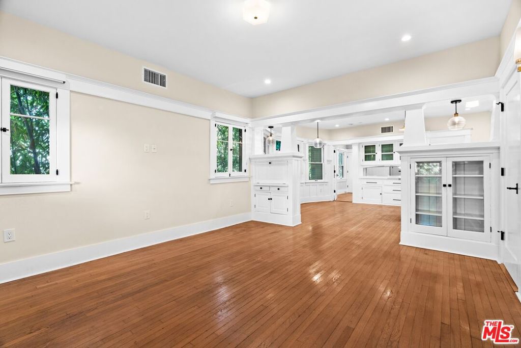 MLS #26655511 image #21