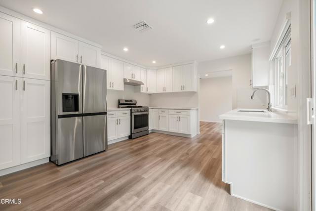 Detail Gallery Image 17 of 41 For 2915 Hopeton Rd, La Crescenta,  CA 91214 - 4 Beds | 3 Baths